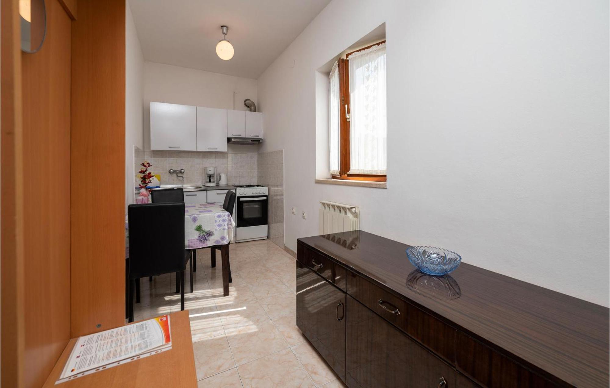1 Bedroom Cozy Apartment In プーラ エクステリア 写真